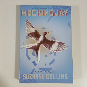 Mockingjay (The Hunger Games Series) by Suzanne Collins
