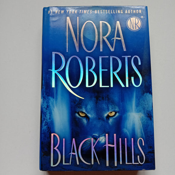 Black Hills by Nora Roberts (Hardcover)