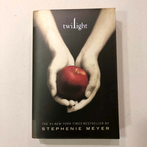 Twilight (The Twilight Saga #1) by Stephenie Meyer